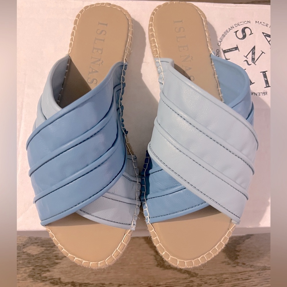 Isleñas Sundance Criss Cross Sandals Wavy Blues size 8 38 New in Box & dust bag - Picture 3 of 7